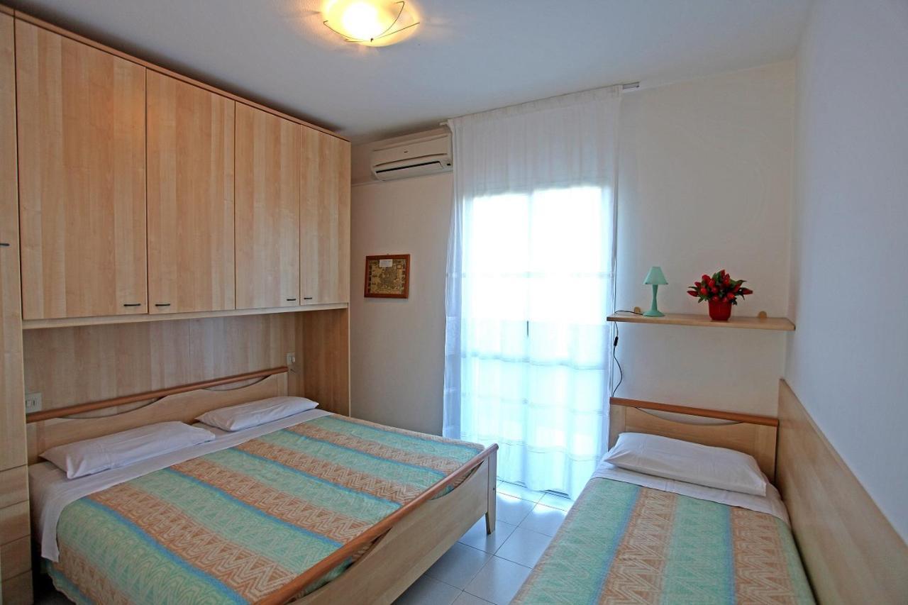 Albatros Apartment Caorle Exterior photo